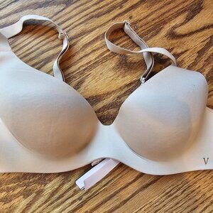 Victoria's Secret T-Shirt Bra